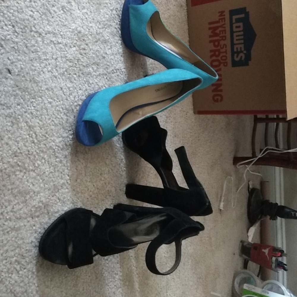 Shoes - Picture 2 of 2